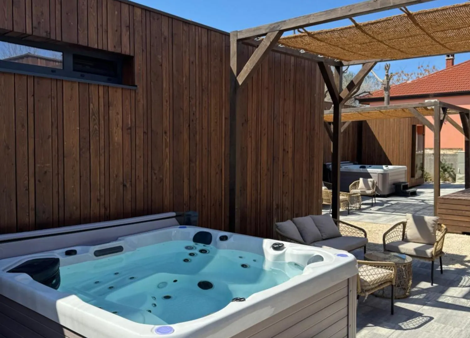 Σπίτι διακοπών Exclusive Wellness House With Jacuzzi And Sauna, 10 Gardens Privlaka